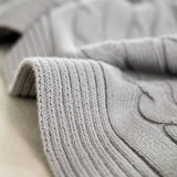  BLANKET WITH CLASSIC BRAID GREY