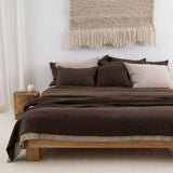 POSZEWKA GŁADKA 60X40 CM BRĄZOWA