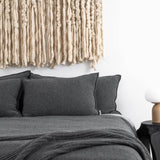 POSZEWKA GŁADKA 70X50 CM GRAFITOWA