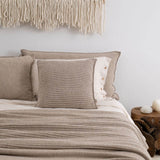 POSZEWKA ZE SPLOTEM 50X50 CM BEŻOWA