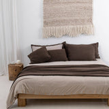 POSZEWKA ZE SPLOTEM 50X50 CM BRĄZOWA