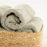 RĘCZNIK DO RĄK PREMIUM Z MIĘKKIEJ BAWEŁNY OLIWKOWY