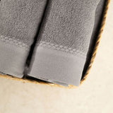 RĘCZNIK DO RĄK PREMIUM Z MIĘKKIEJ FROTTE GRAFITOWY